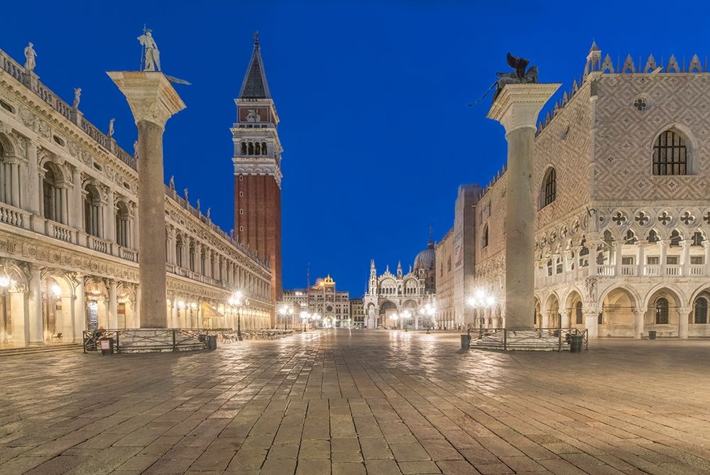 Italy-Venice San Marco Piazza at dawn